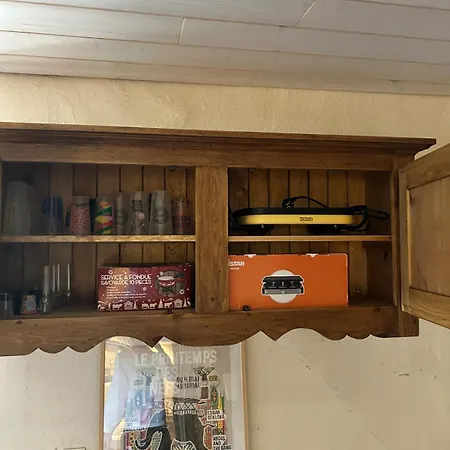 - Video Projecteur Et Terrasse - Proche Saint-Jeoire